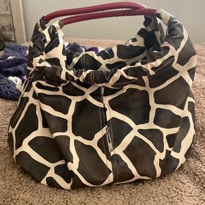 Oversized leather giraffe handbag